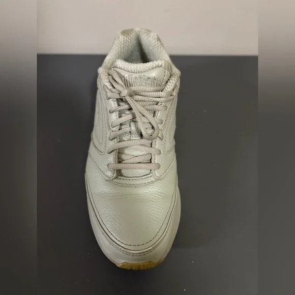 Brooks Addiction Walker, Women’s Size 8.5 Beige - Picture 9 of 14